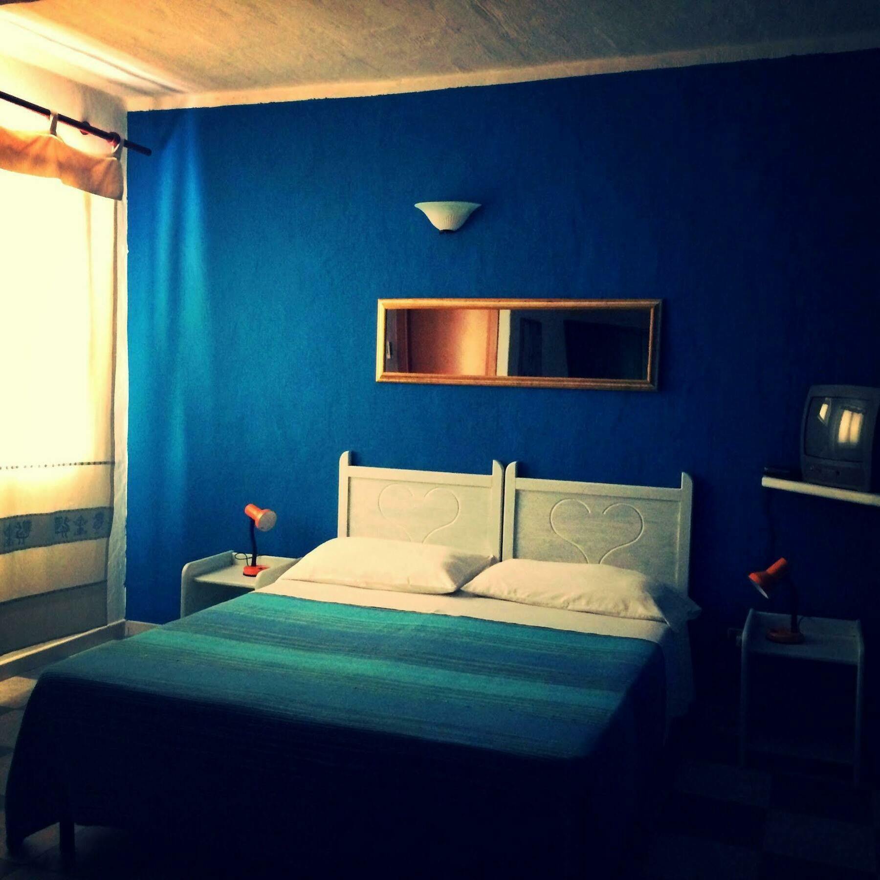 En Ville Bed And Breakfast Gonnesa Eksteriør billede